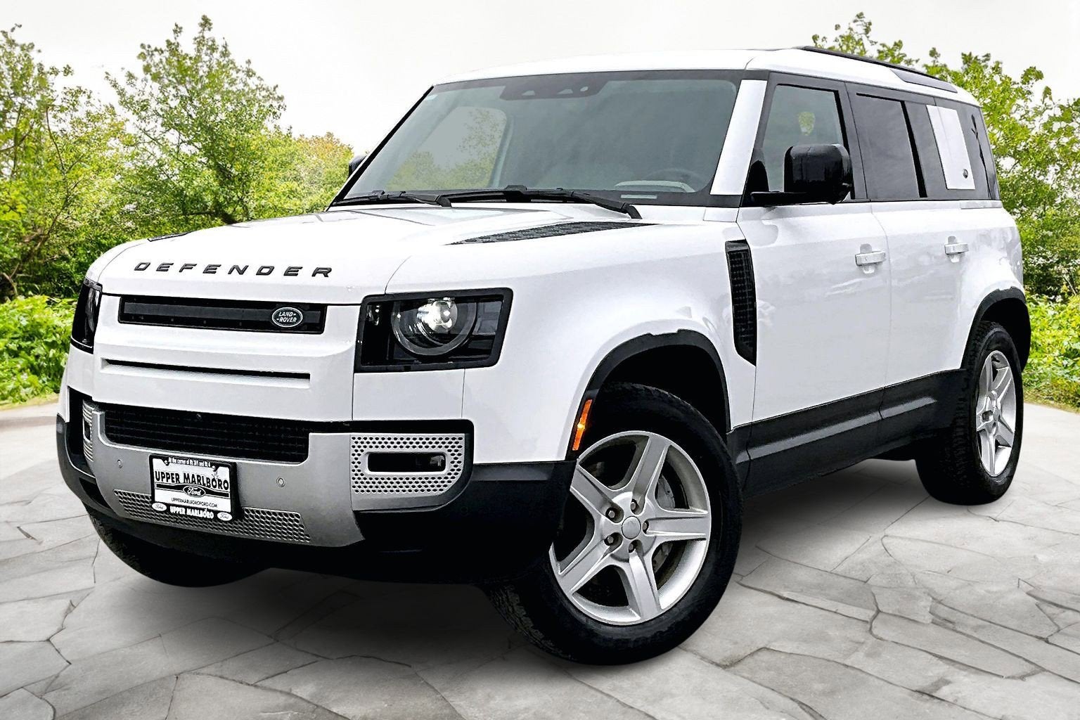 2022 Land Rover Defender SE