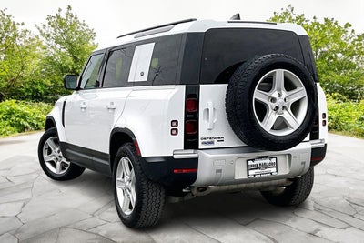 2022 Land Rover Defender SE