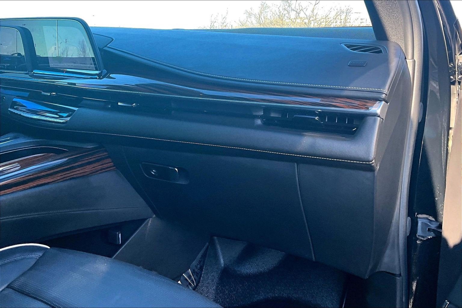 2024 Cadillac Escalade ESV 4WD Premium Luxury