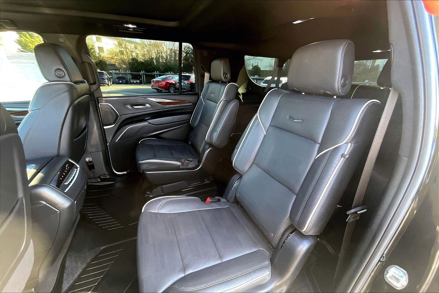 2024 Cadillac Escalade ESV 4WD Premium Luxury