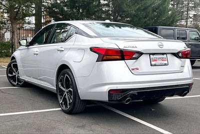 2025 Nissan Altima SR