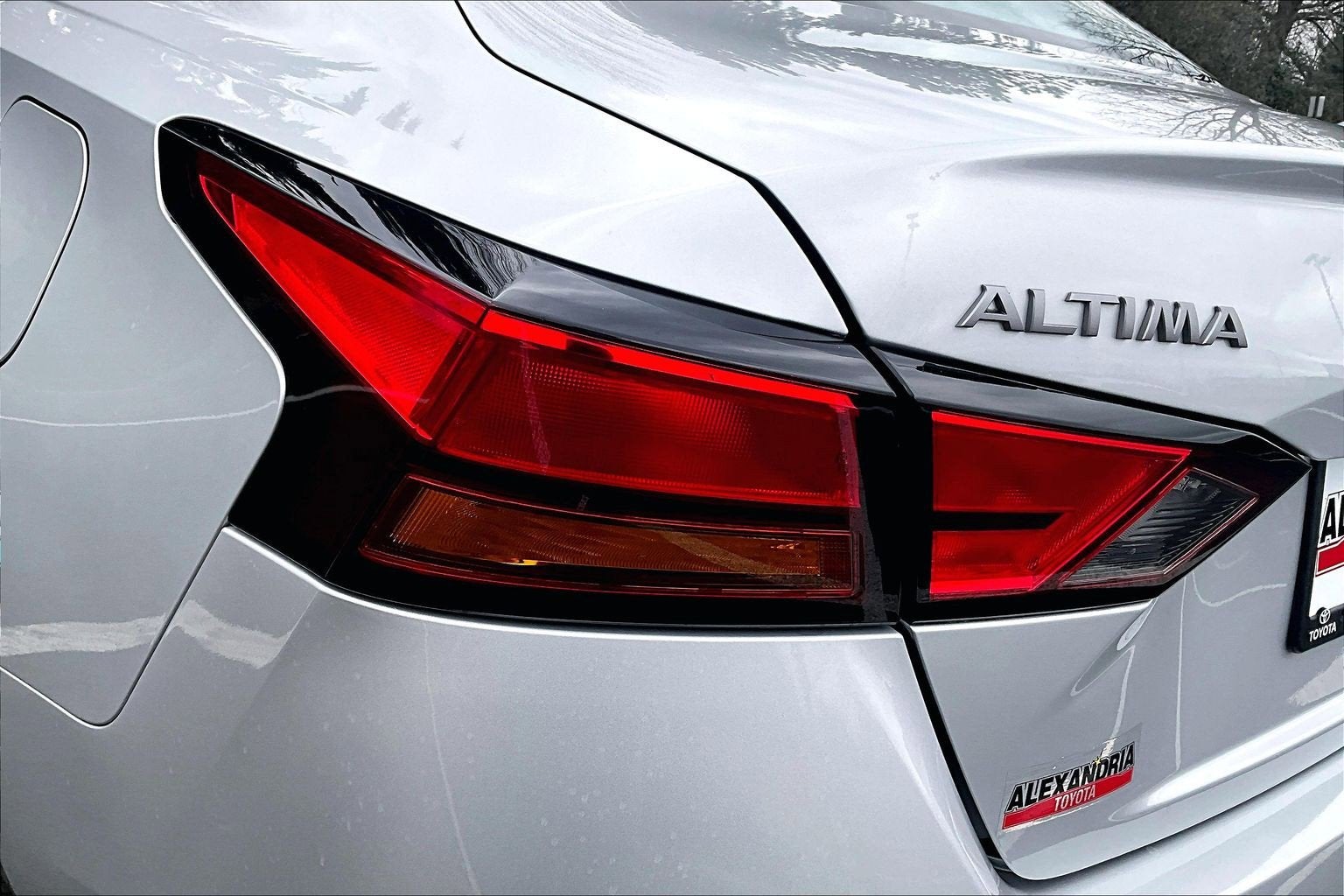 2025 Nissan Altima SR