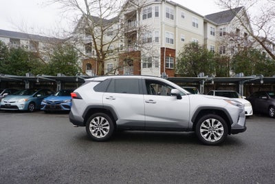 2025 Toyota RAV4 XLE Premium