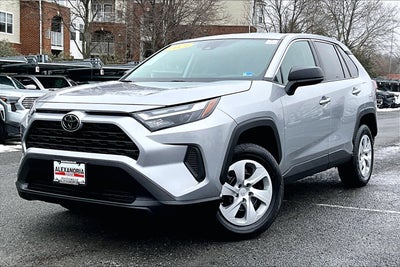 2024 Toyota RAV4 LE