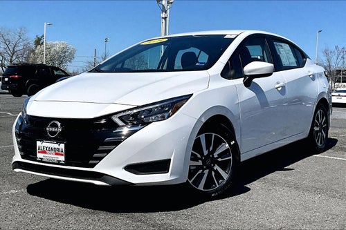 2025 Nissan Versa SV