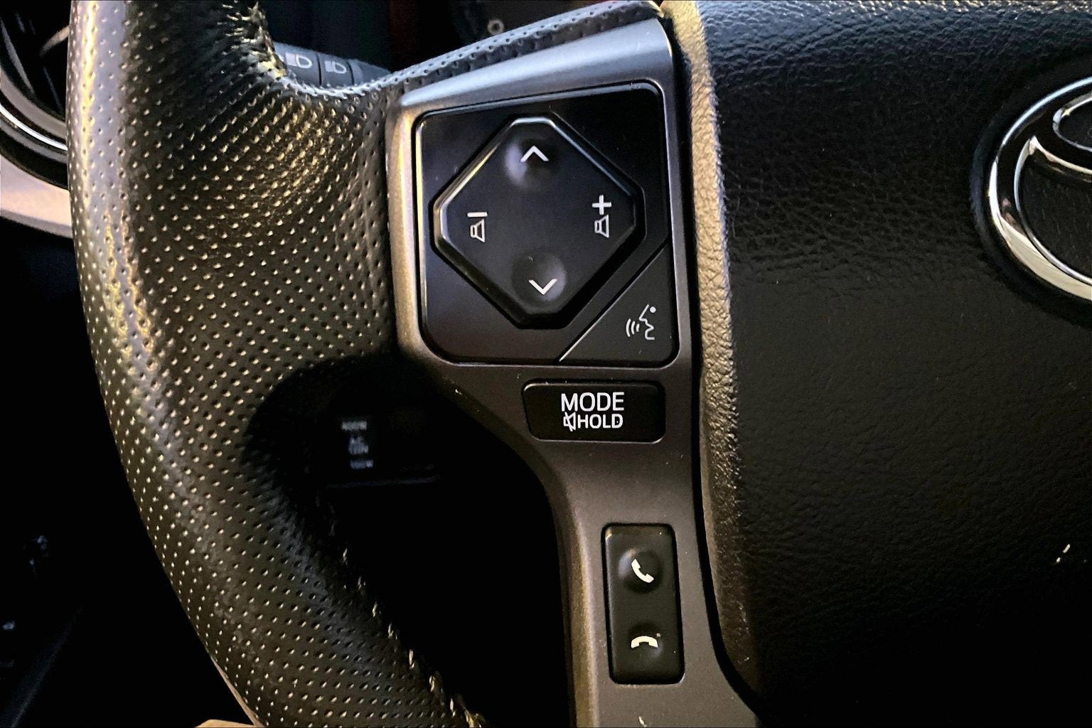 2022 Toyota Tacoma 4WD TRD Off Road