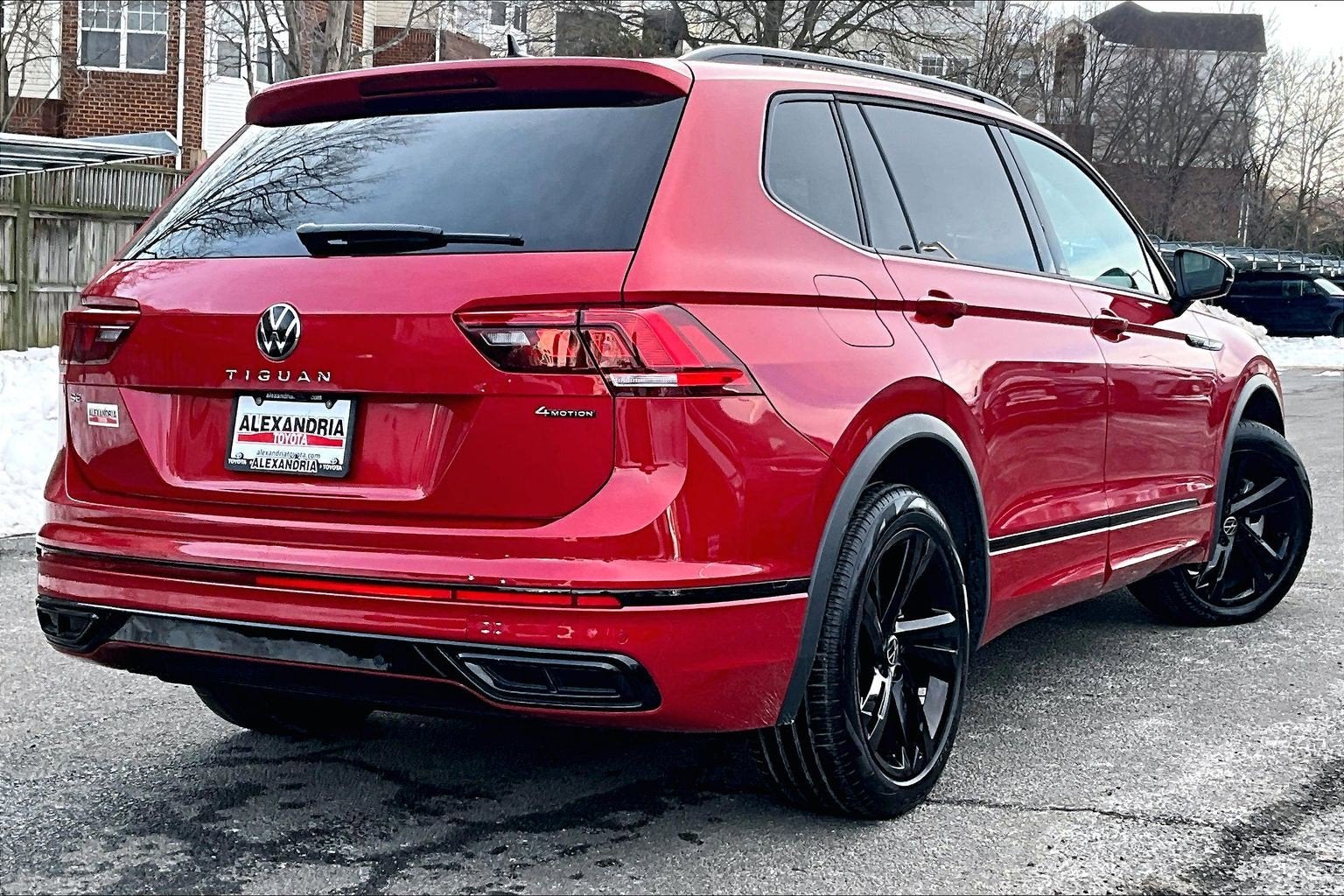 2024 Volkswagen Tiguan SE R-Line Black