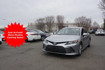 2024 Toyota Camry Hybrid LE