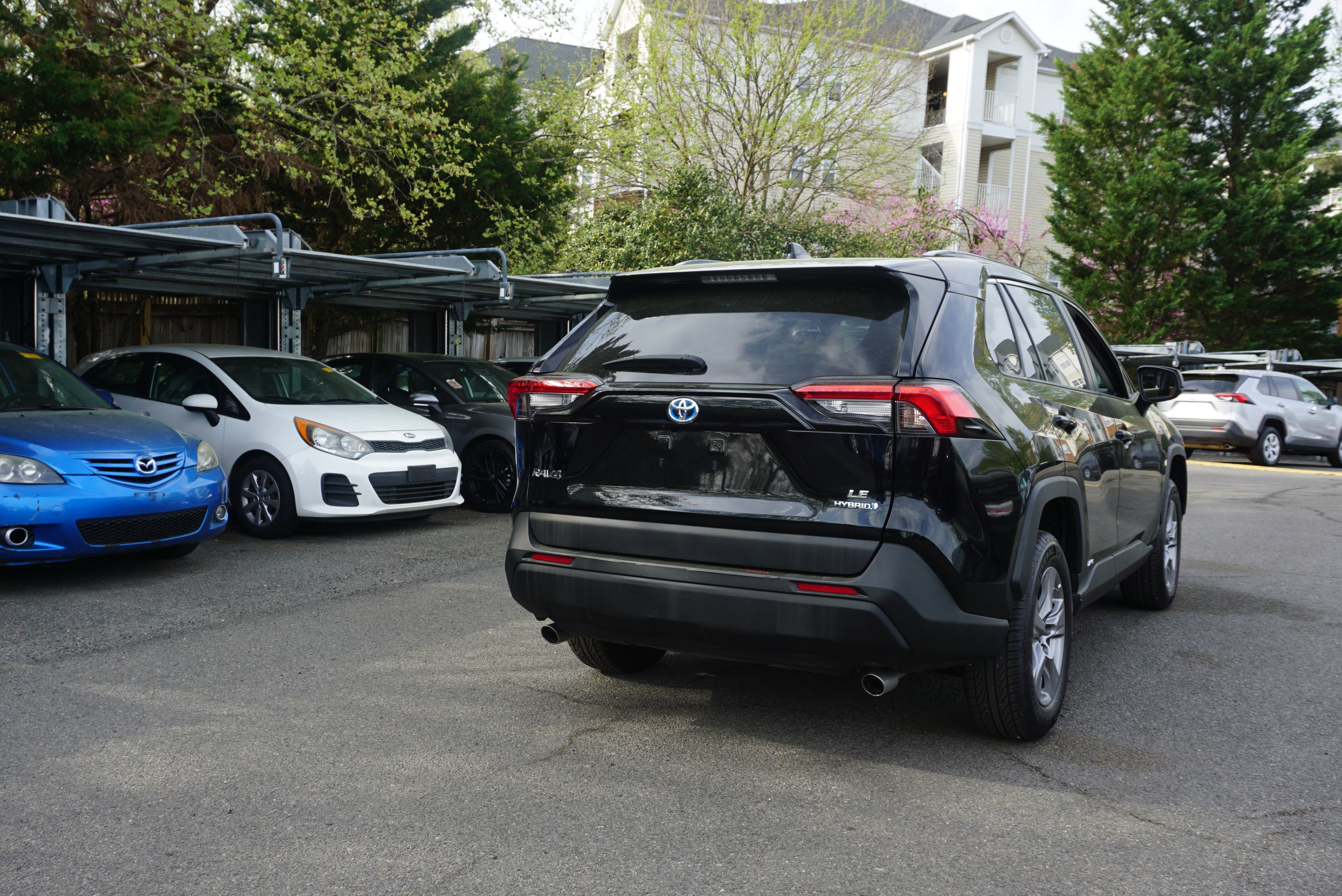2023 Toyota RAV4 Hybrid LE