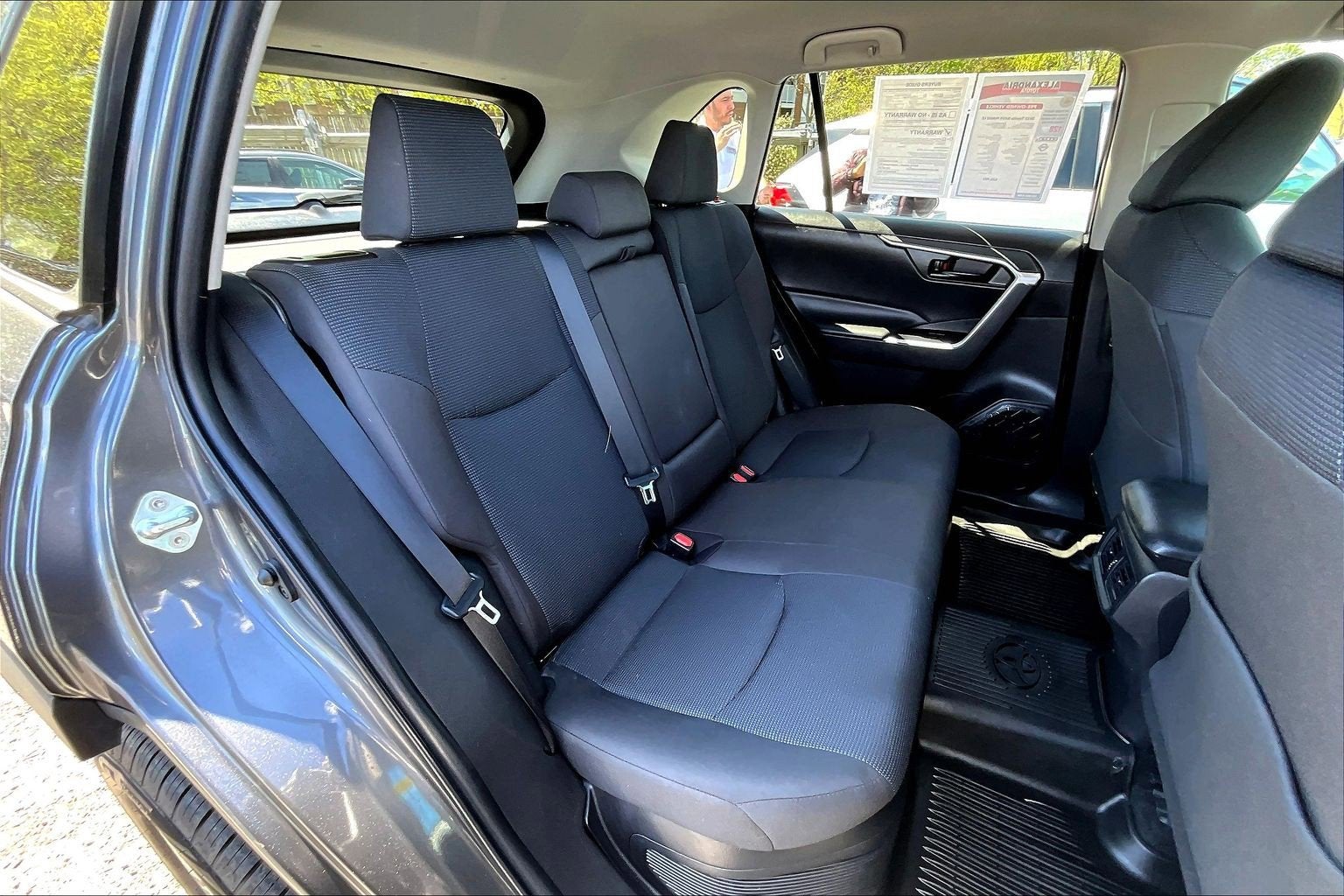 2022 Toyota RAV4 Hybrid LE