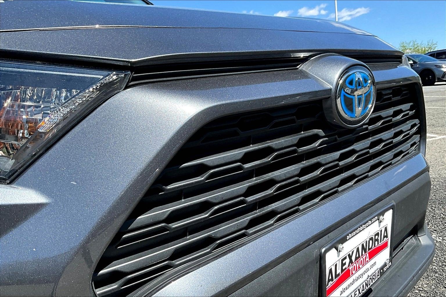 2022 Toyota RAV4 Hybrid LE