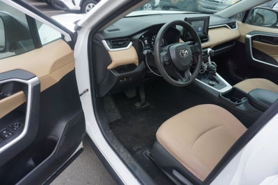 2022 Toyota RAV4 Hybrid LE