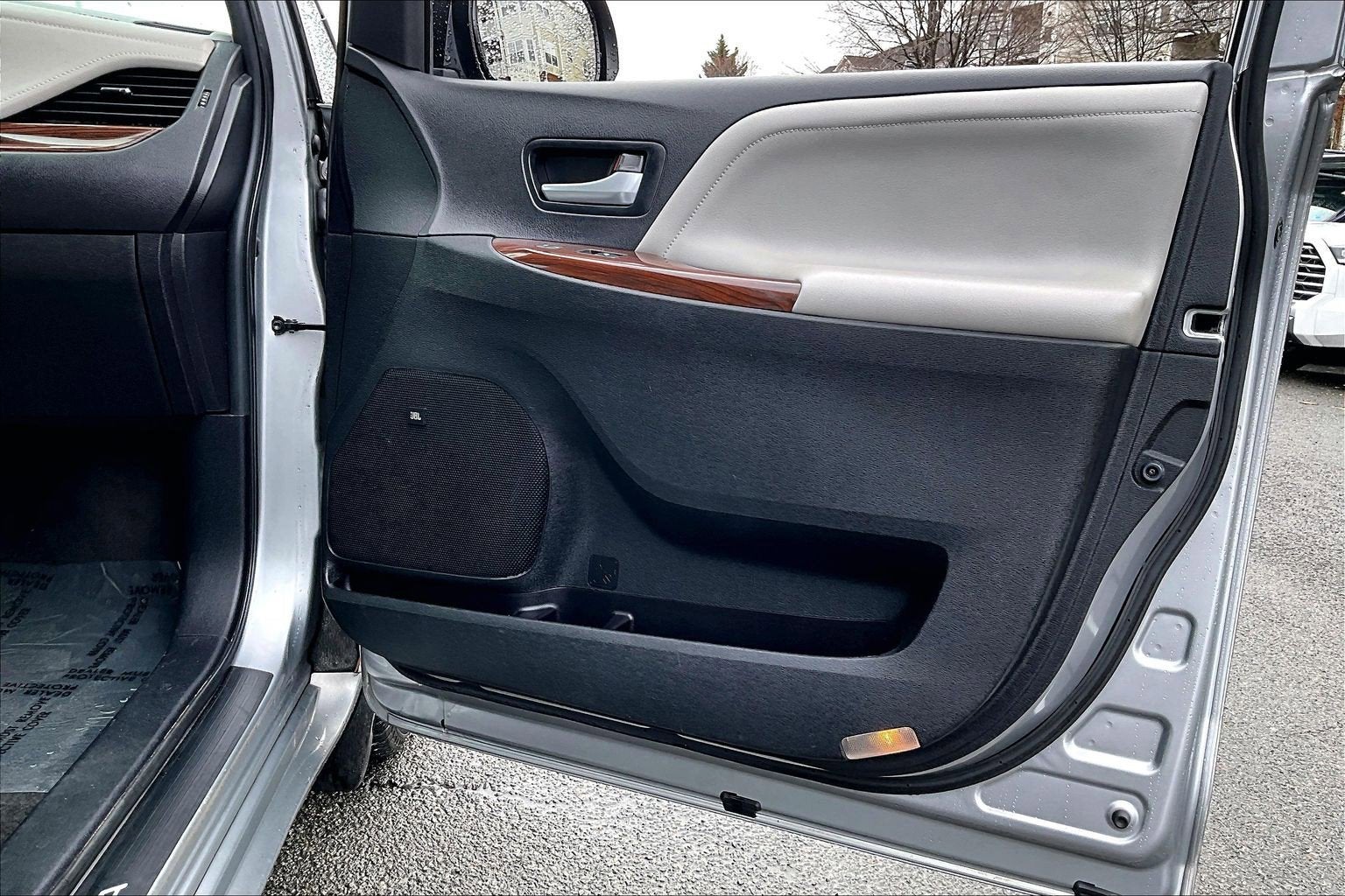 2015 Toyota Sienna Ltd Premium