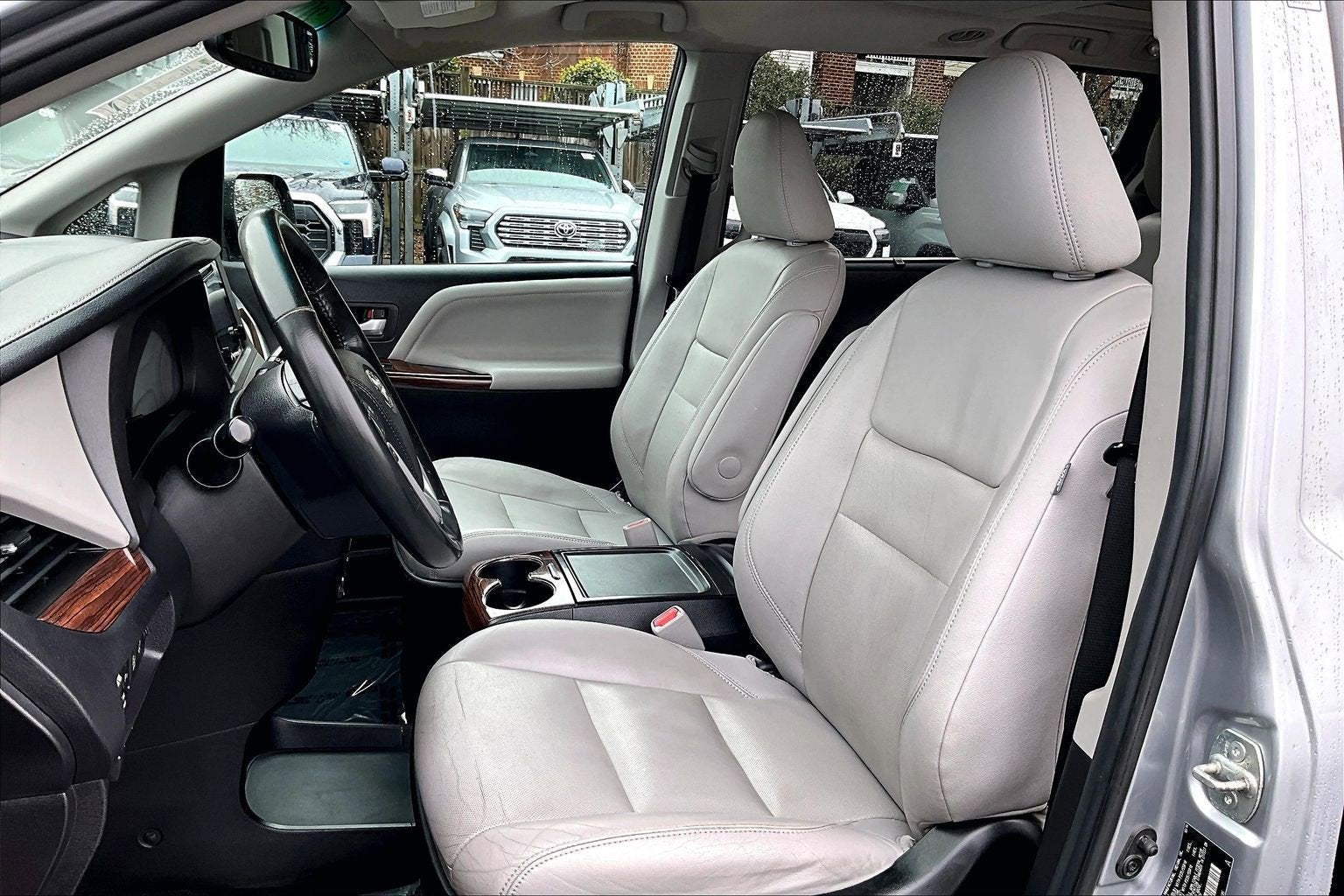 2015 Toyota Sienna Ltd Premium