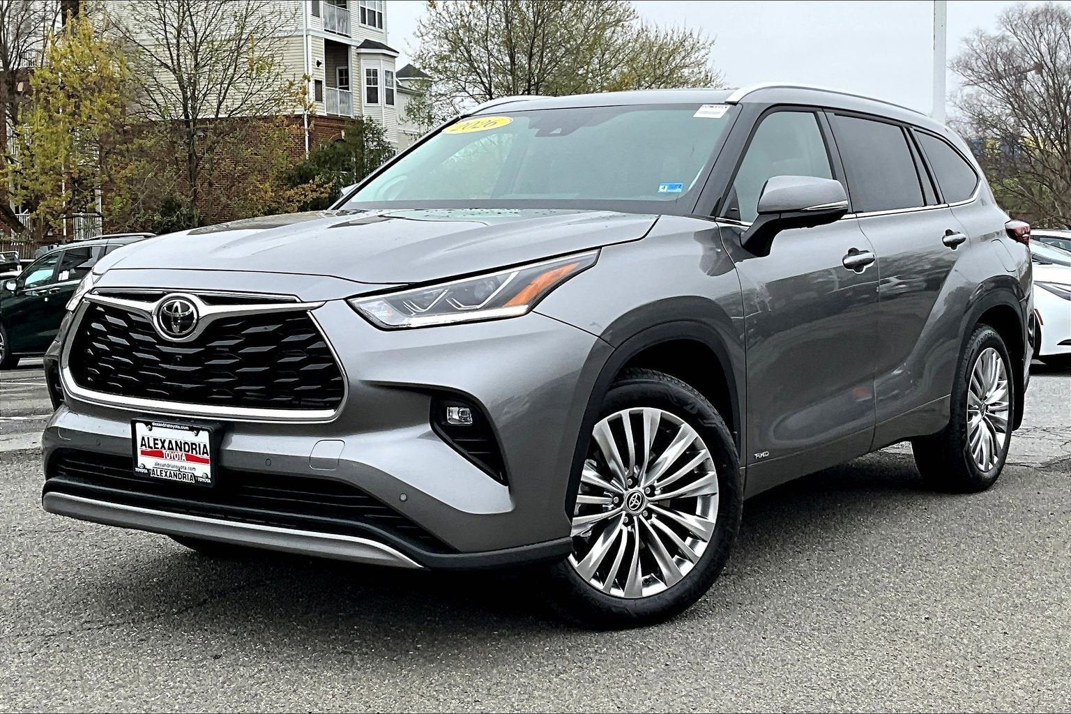 2026 Toyota Highlander Hybrid Platinum