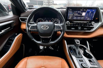2021 Toyota Highlander Platinum