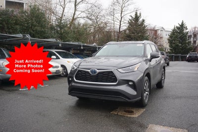 2022 Toyota Highlander Hybrid XLE