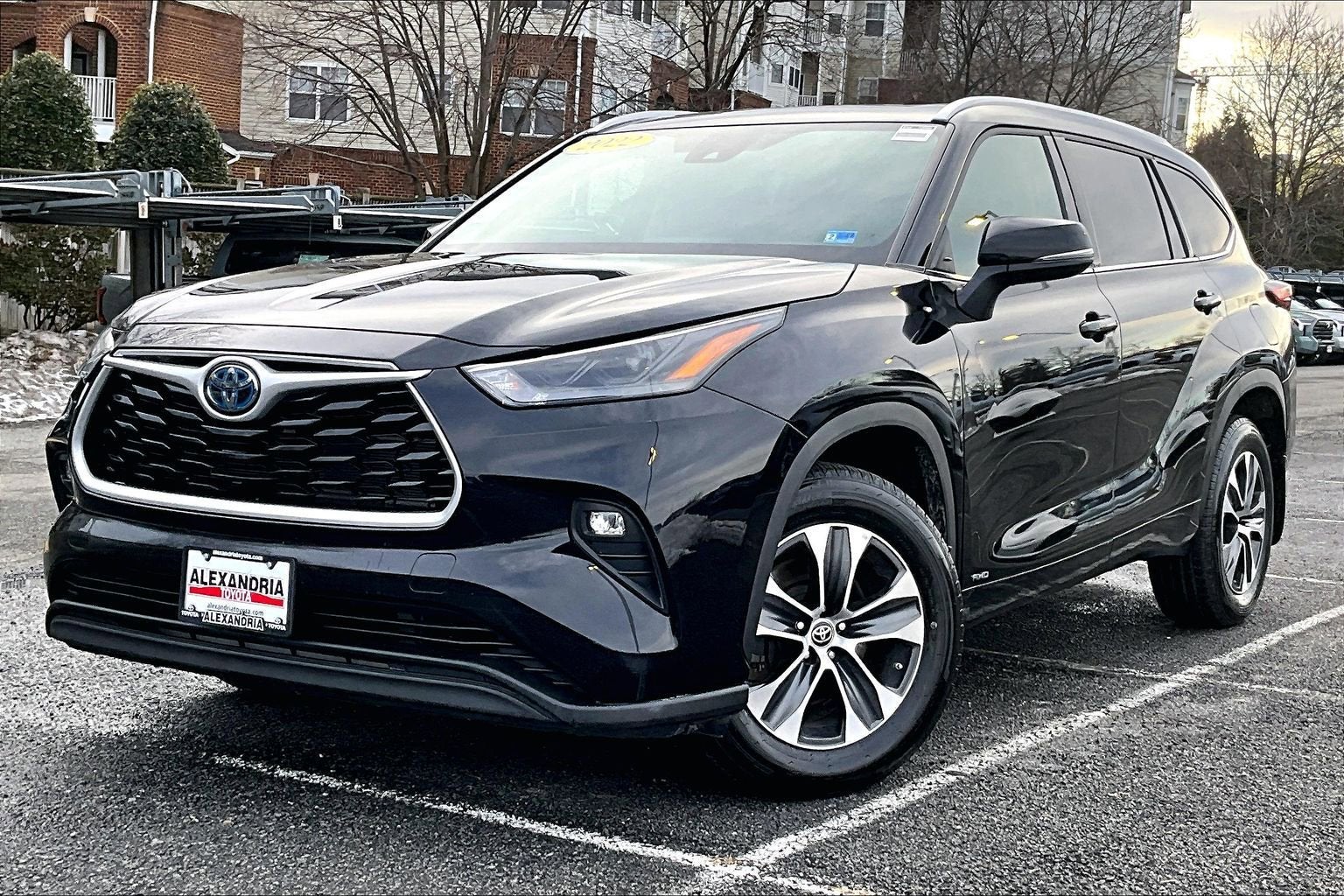2022 Toyota Highlander Hybrid XLE