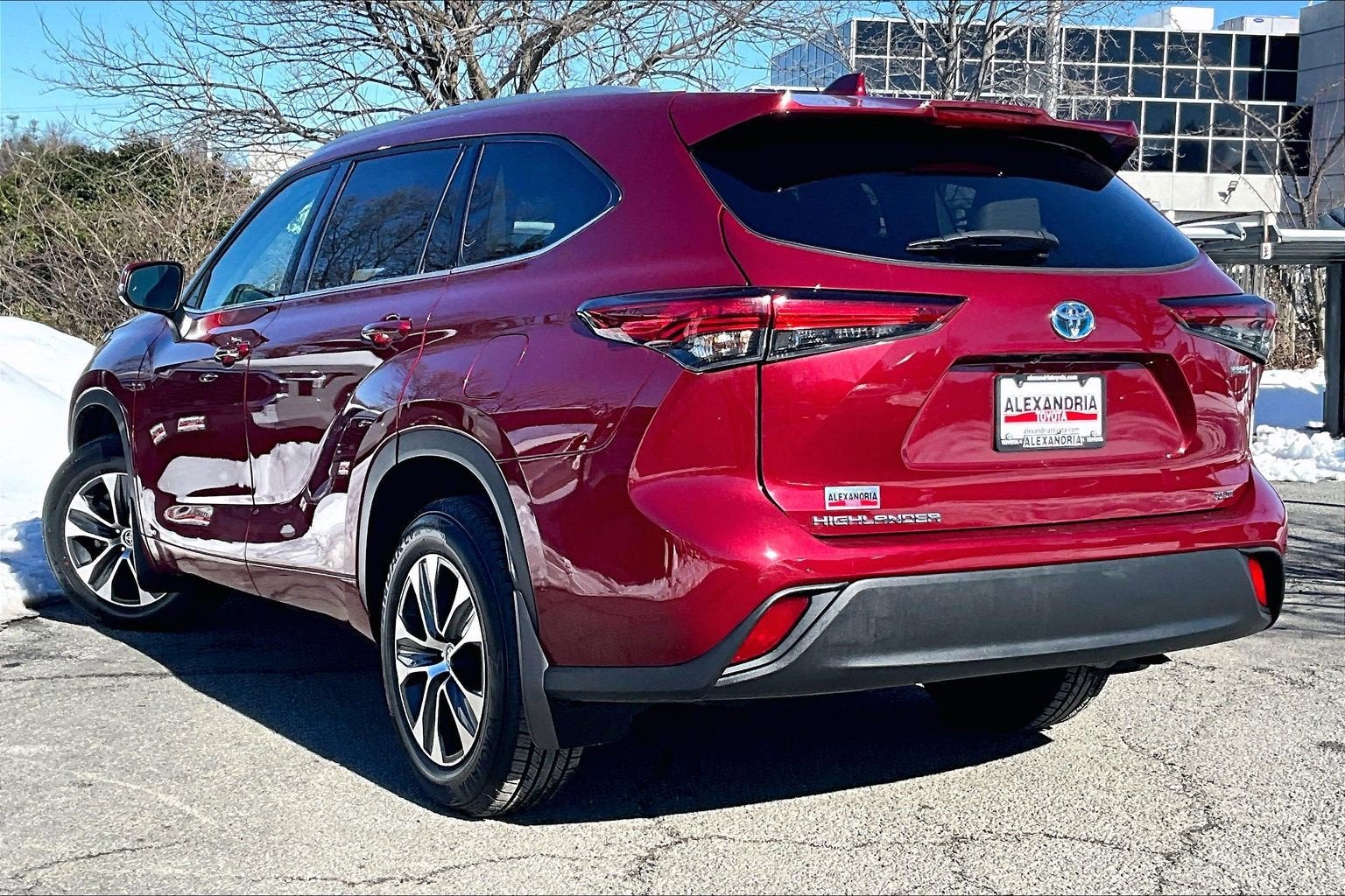 2022 Toyota Highlander Hybrid XLE