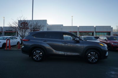 2021 Toyota Highlander Hybrid XLE