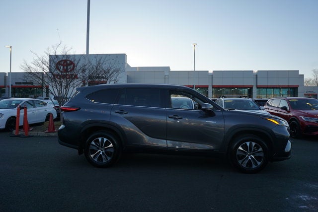 2021 Toyota Highlander Hybrid XLE