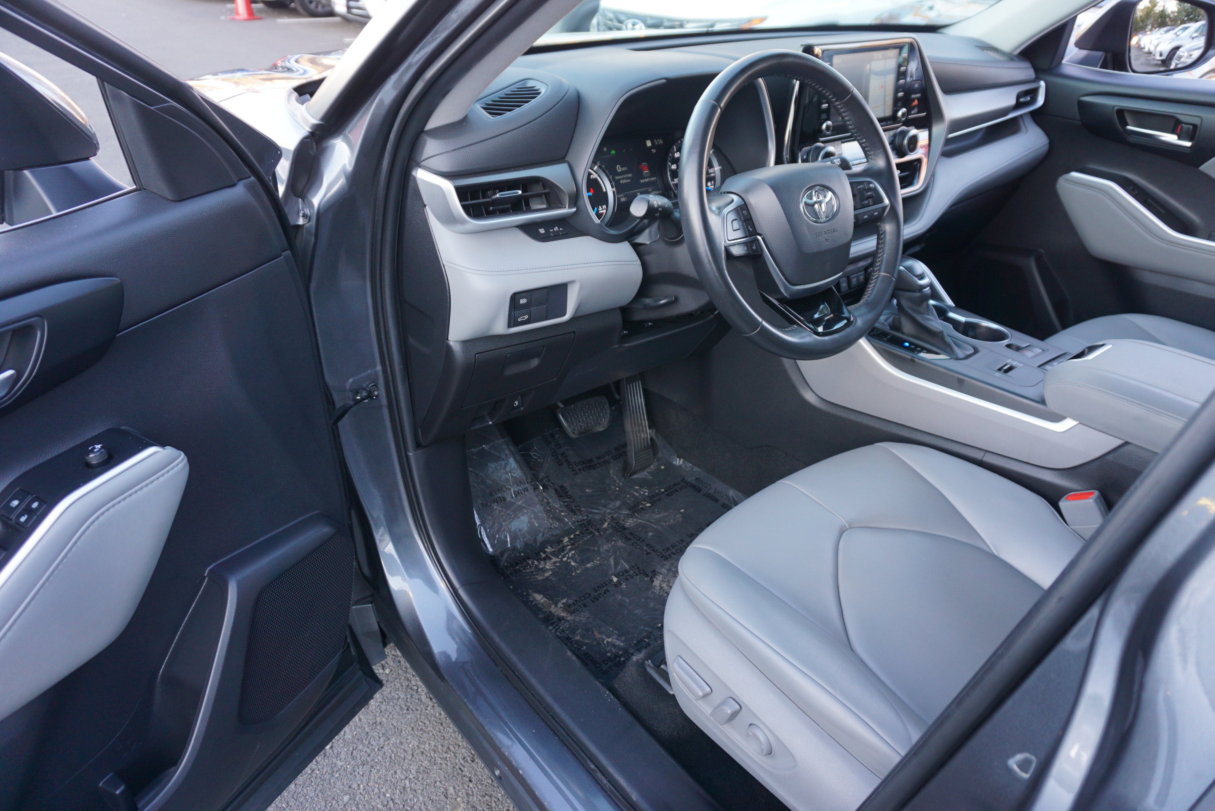 2021 Toyota Highlander Hybrid XLE