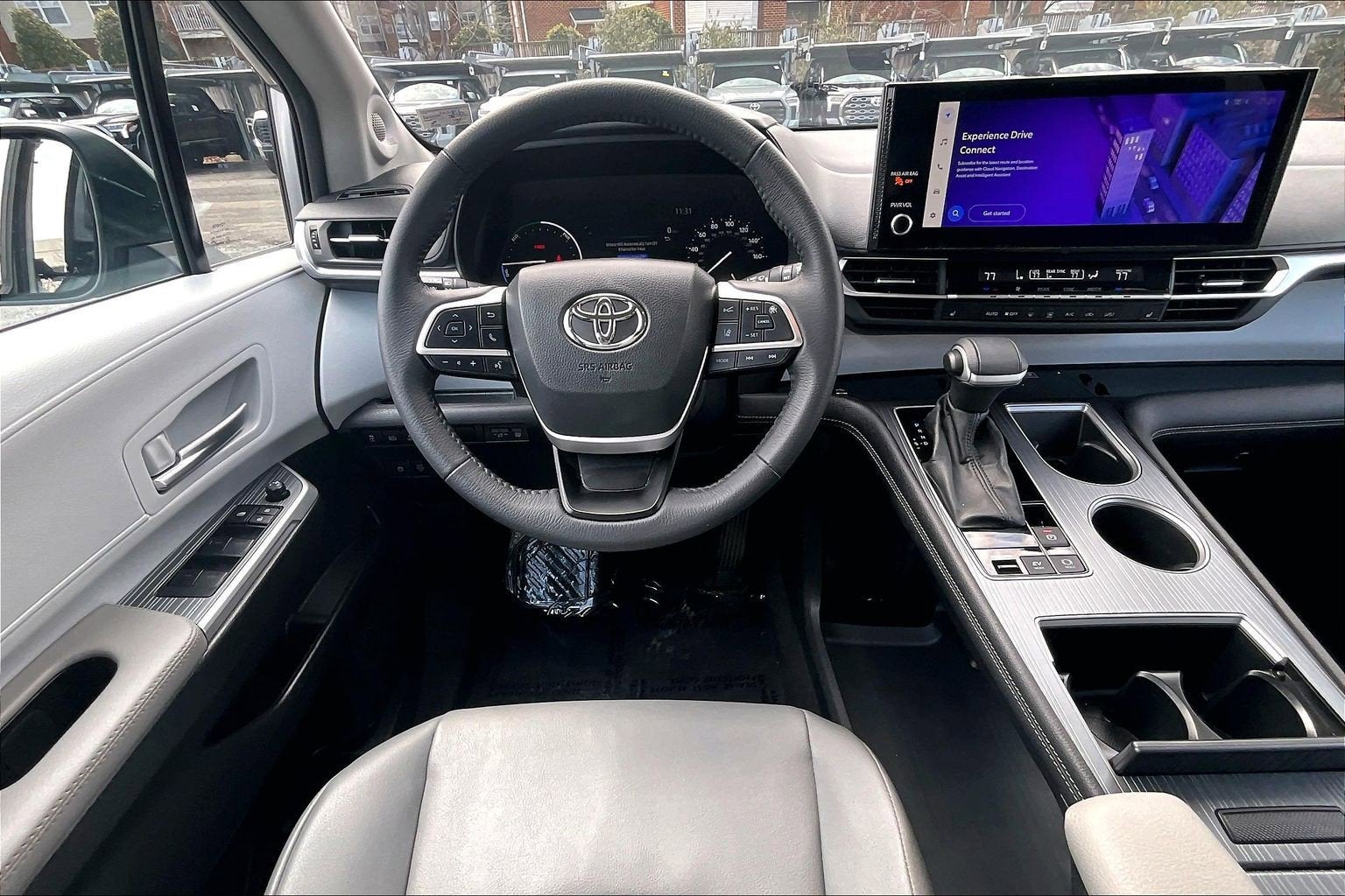 2025 Toyota Sienna XLE