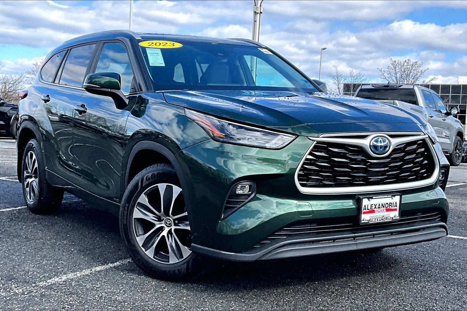 2023 Toyota Highlander Hybrid XLE