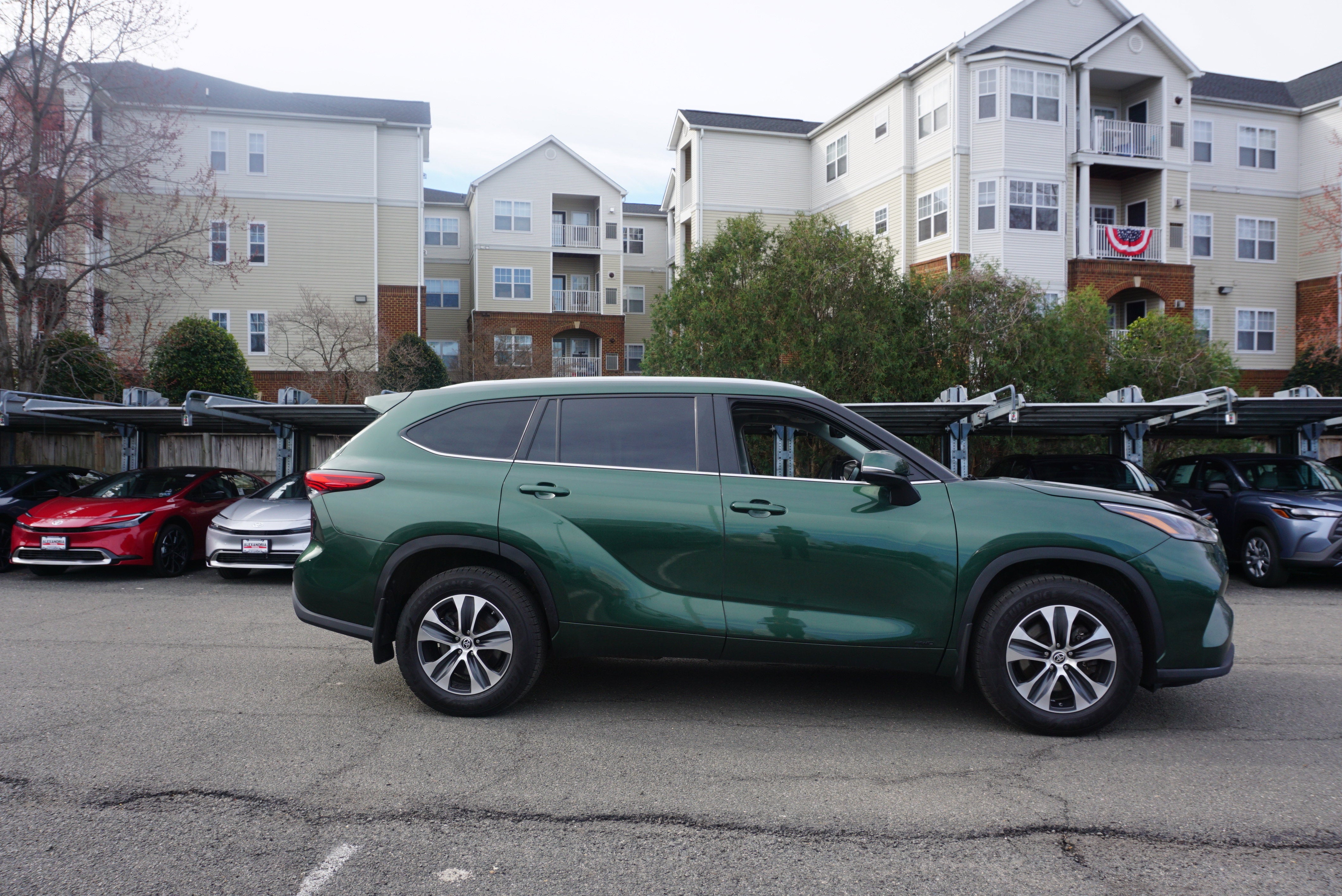 2023 Toyota Highlander Hybrid XLE