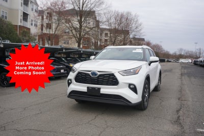 2023 Toyota Highlander Base
