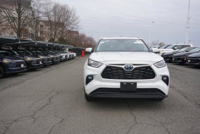 2023 Toyota Highlander Base