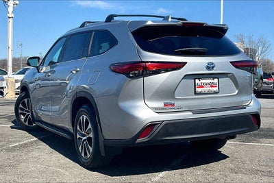 2023 Toyota Highlander Hybrid XLE