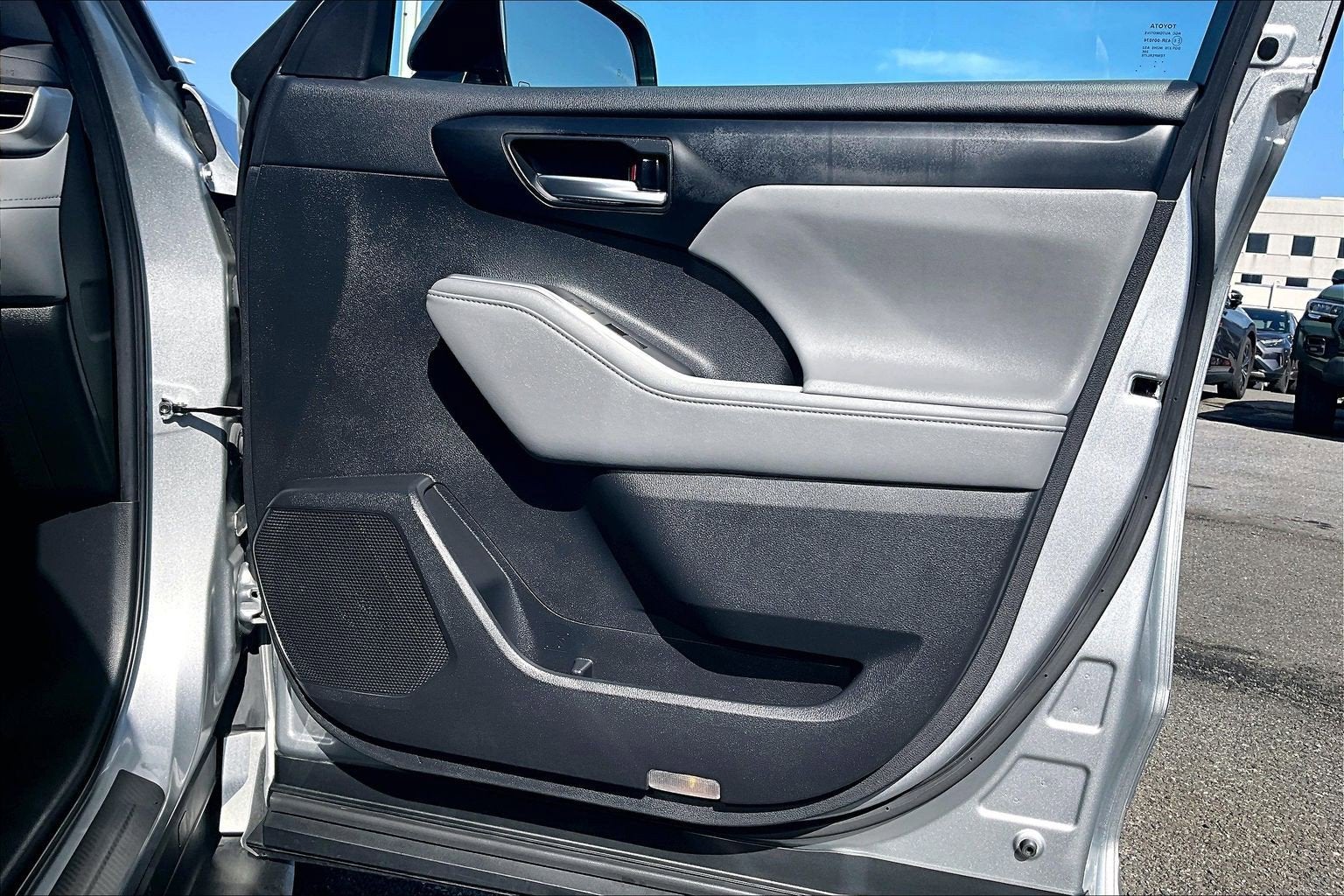 2023 Toyota Highlander Hybrid XLE