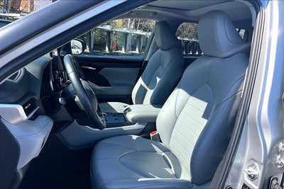 2023 Toyota Highlander Hybrid XLE