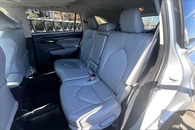 2023 Toyota Highlander Hybrid XLE