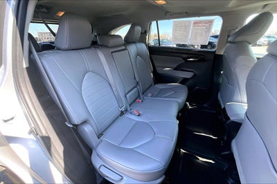 2023 Toyota Highlander Hybrid XLE