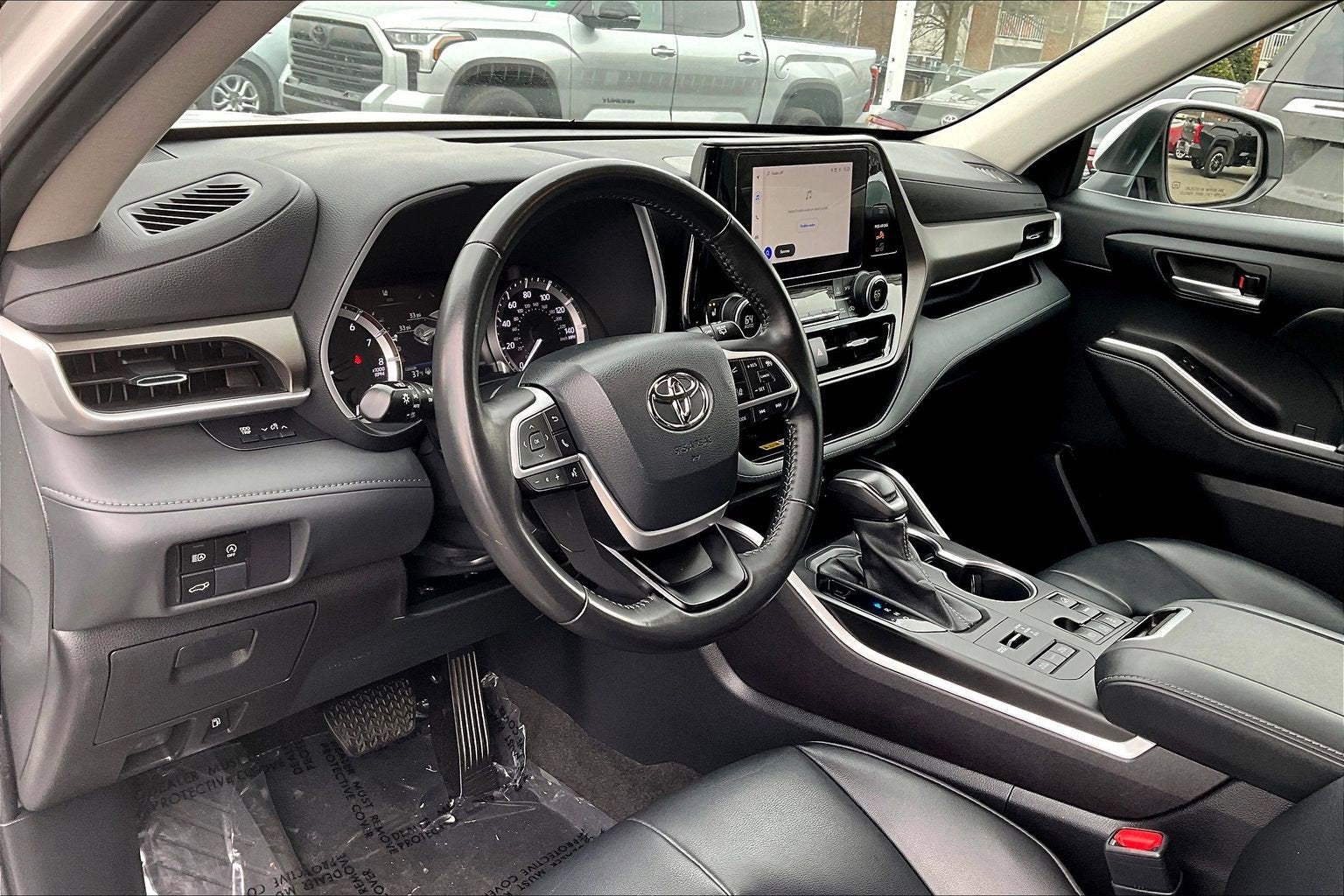 2023 Toyota Highlander XLE