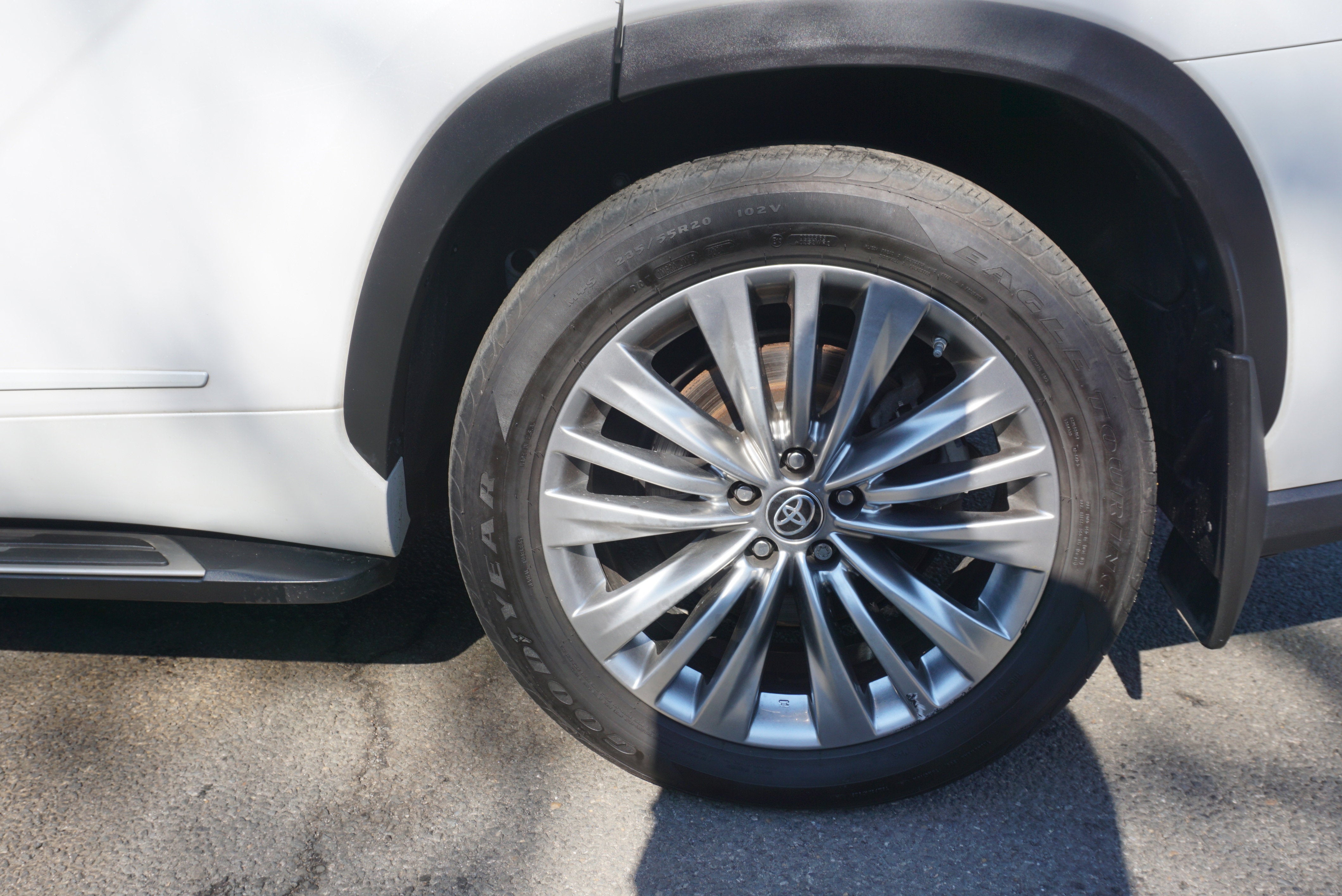 2023 Toyota Highlander Base