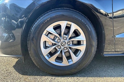 2024 Toyota Sienna LE