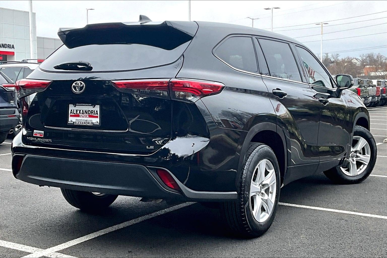 2022 Toyota Highlander LE