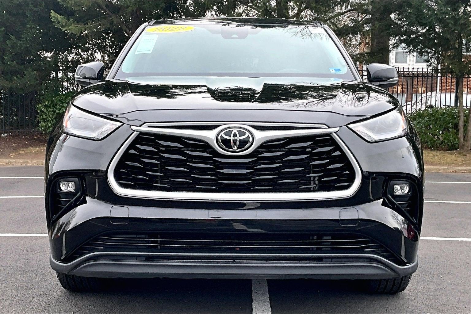 2022 Toyota Highlander LE