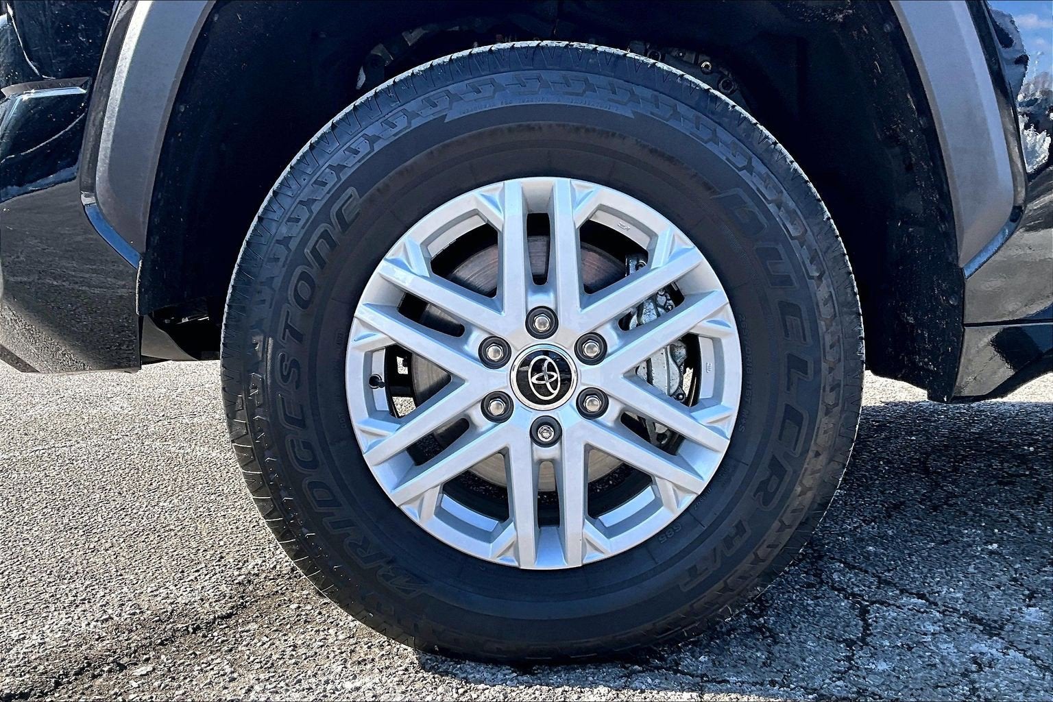 2024 Toyota Tundra 4WD SR5