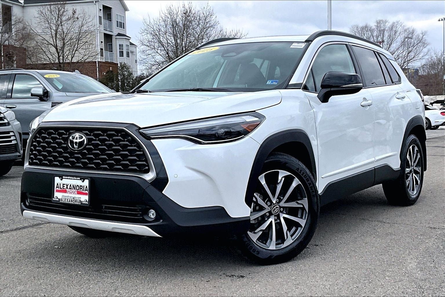 2025 Toyota Corolla Cross XLE