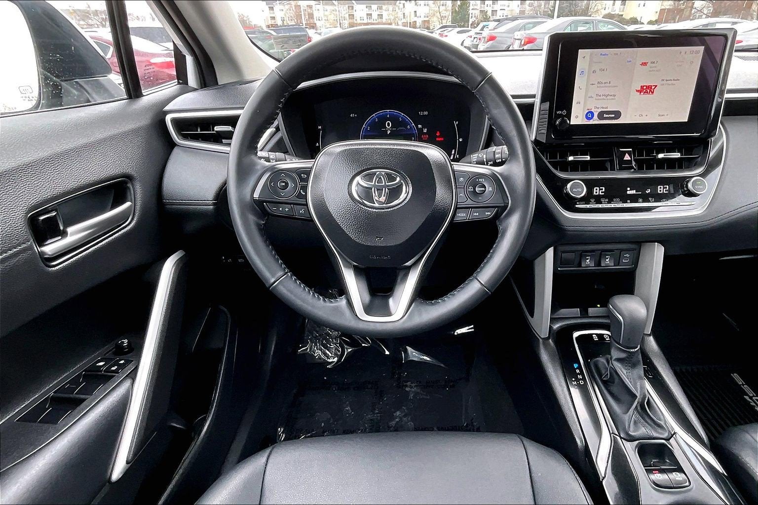 2025 Toyota Corolla Cross XLE