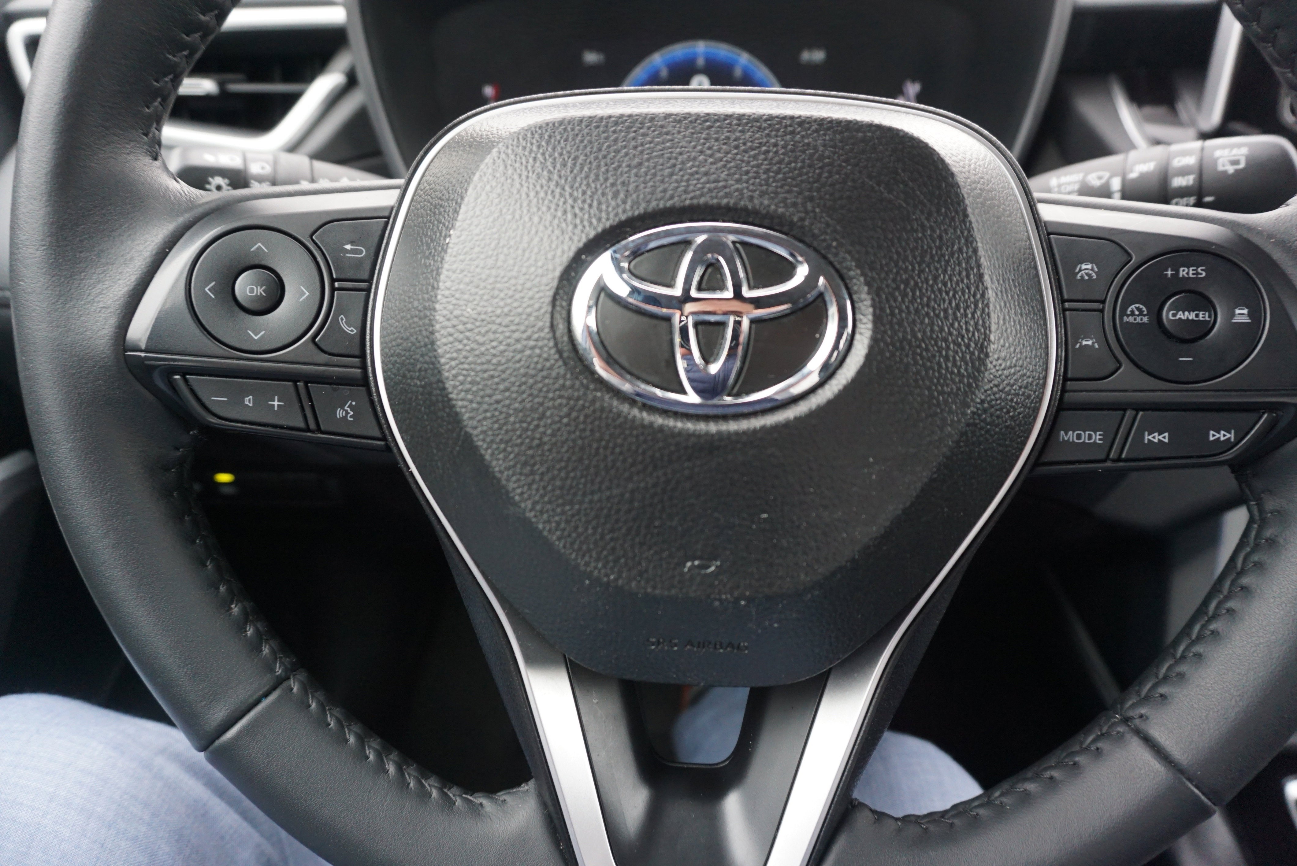 2025 Toyota Corolla Cross XLE