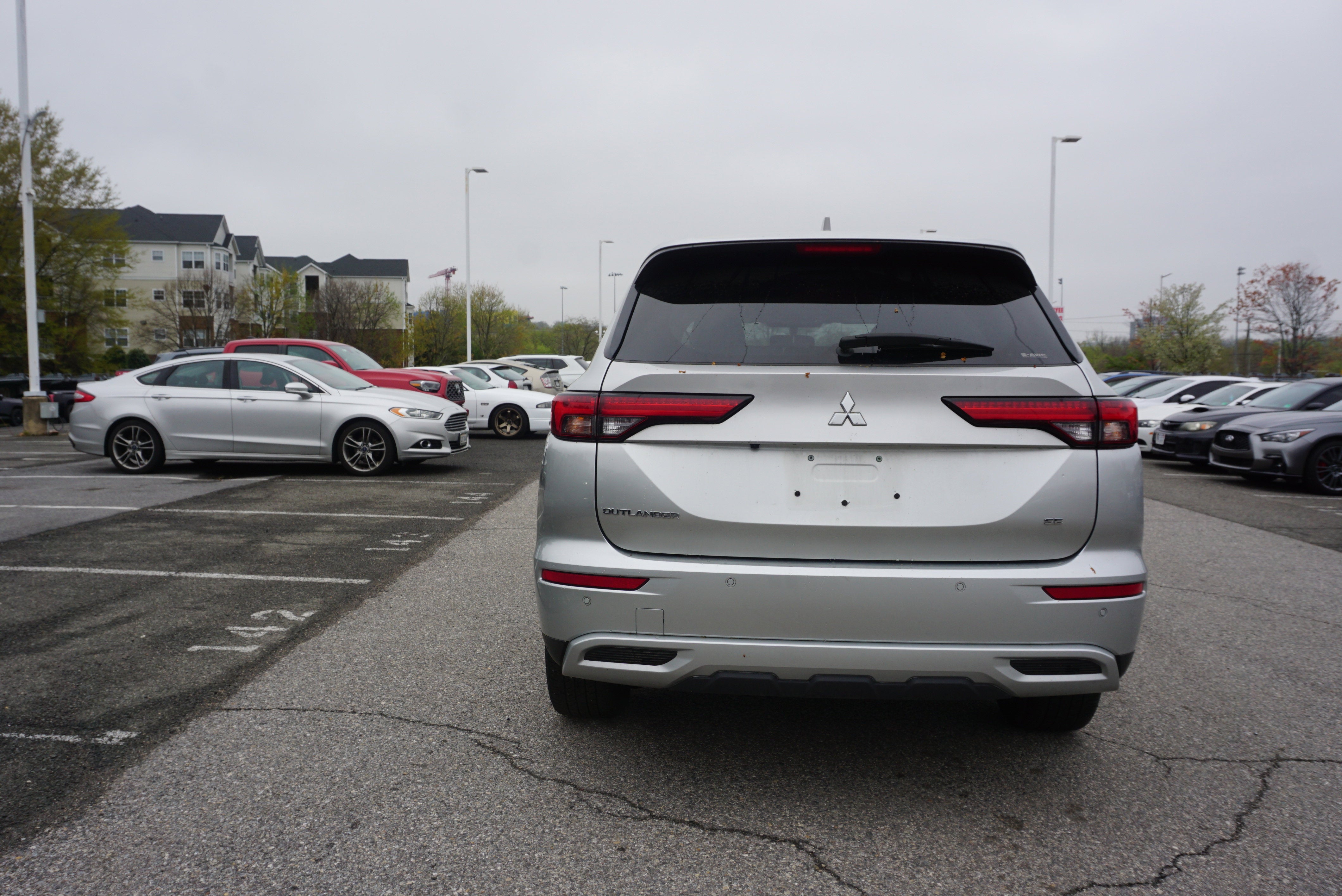 2024 Mitsubishi Outlander SE