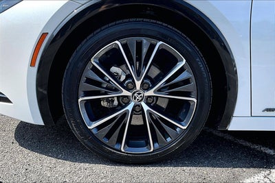 2024 Toyota Prius XLE