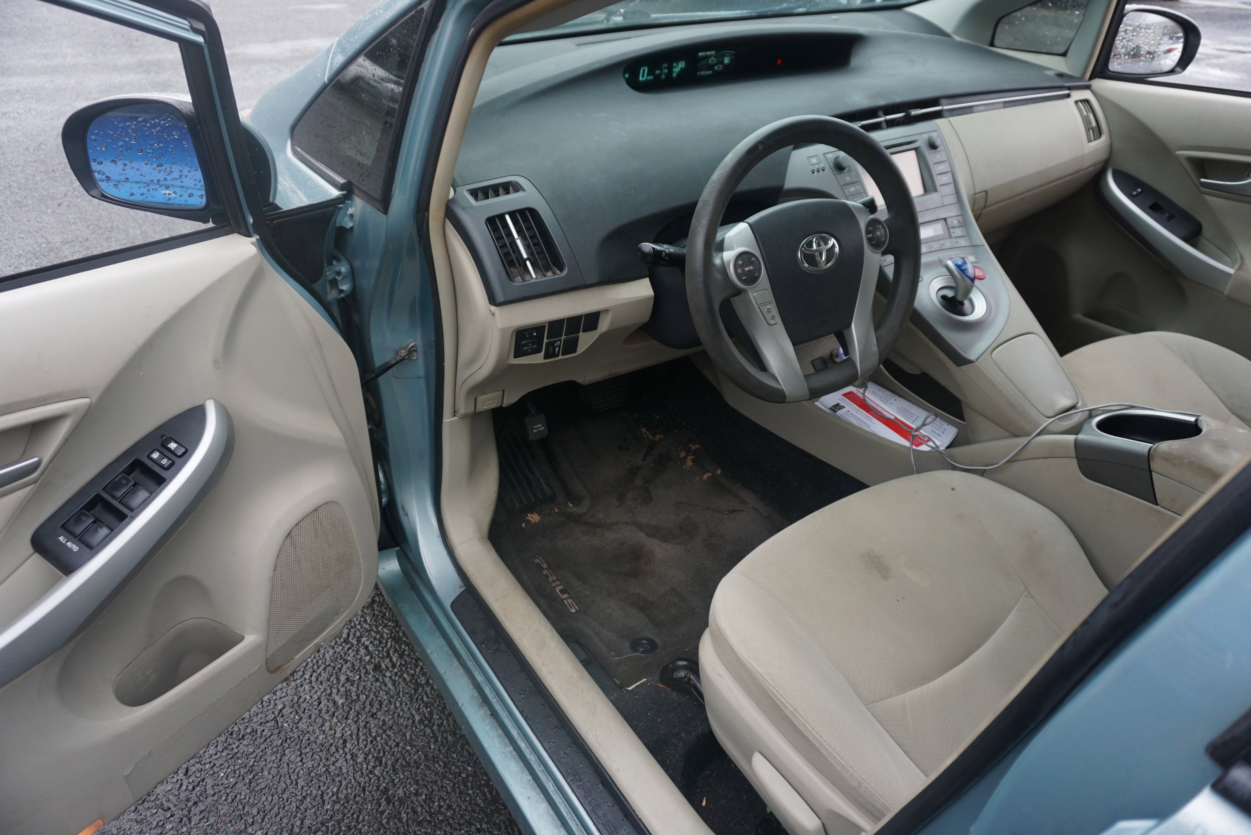 2014 Toyota Prius Two