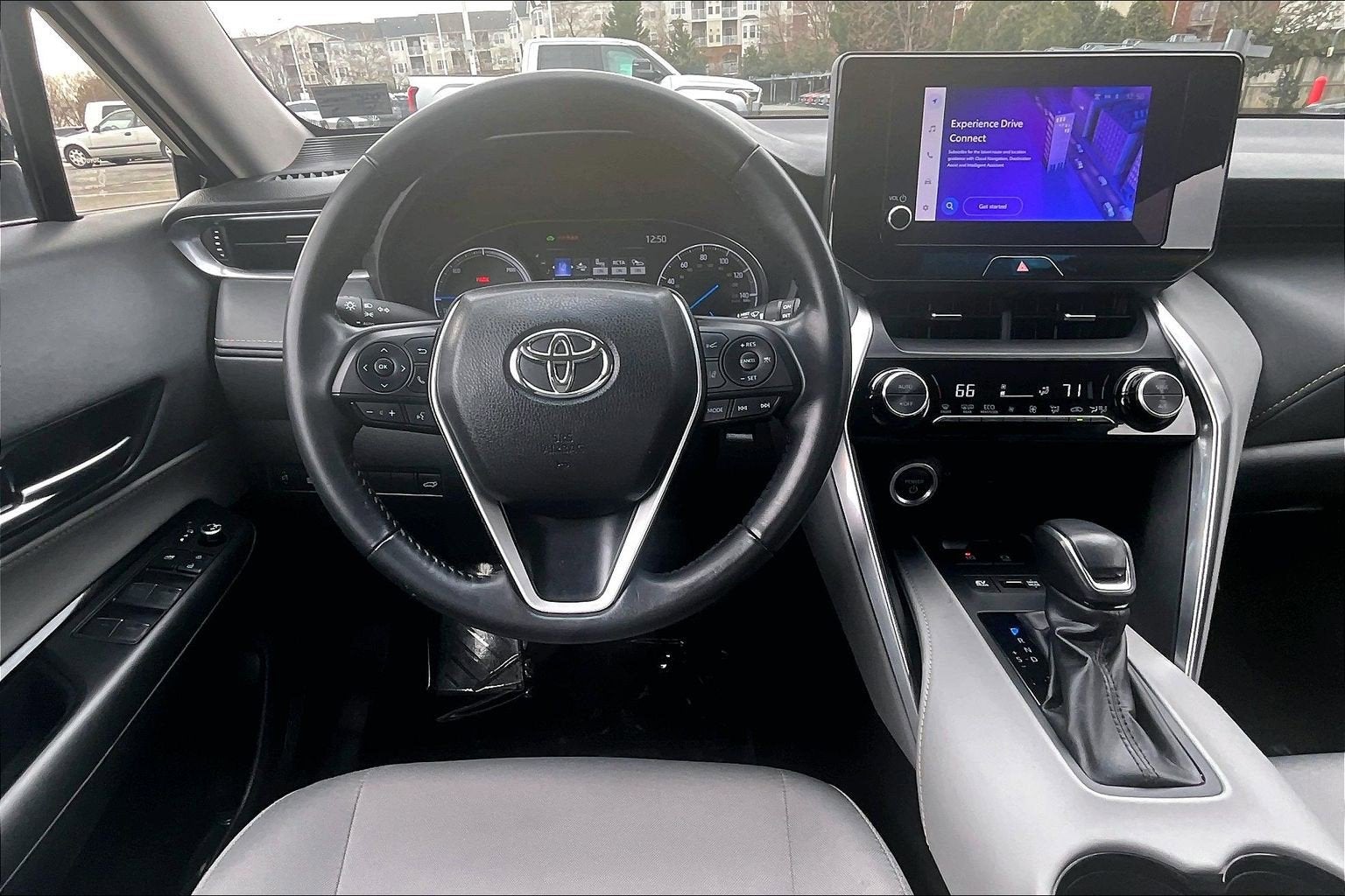 2023 Toyota Venza LE