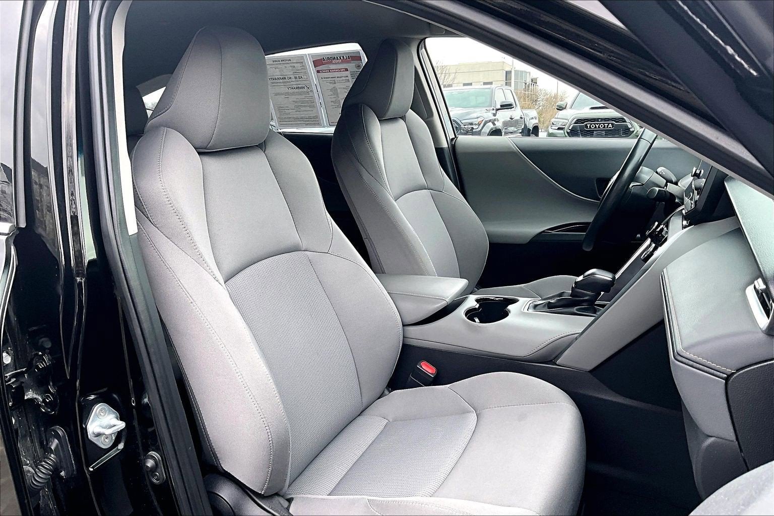 2023 Toyota Venza LE